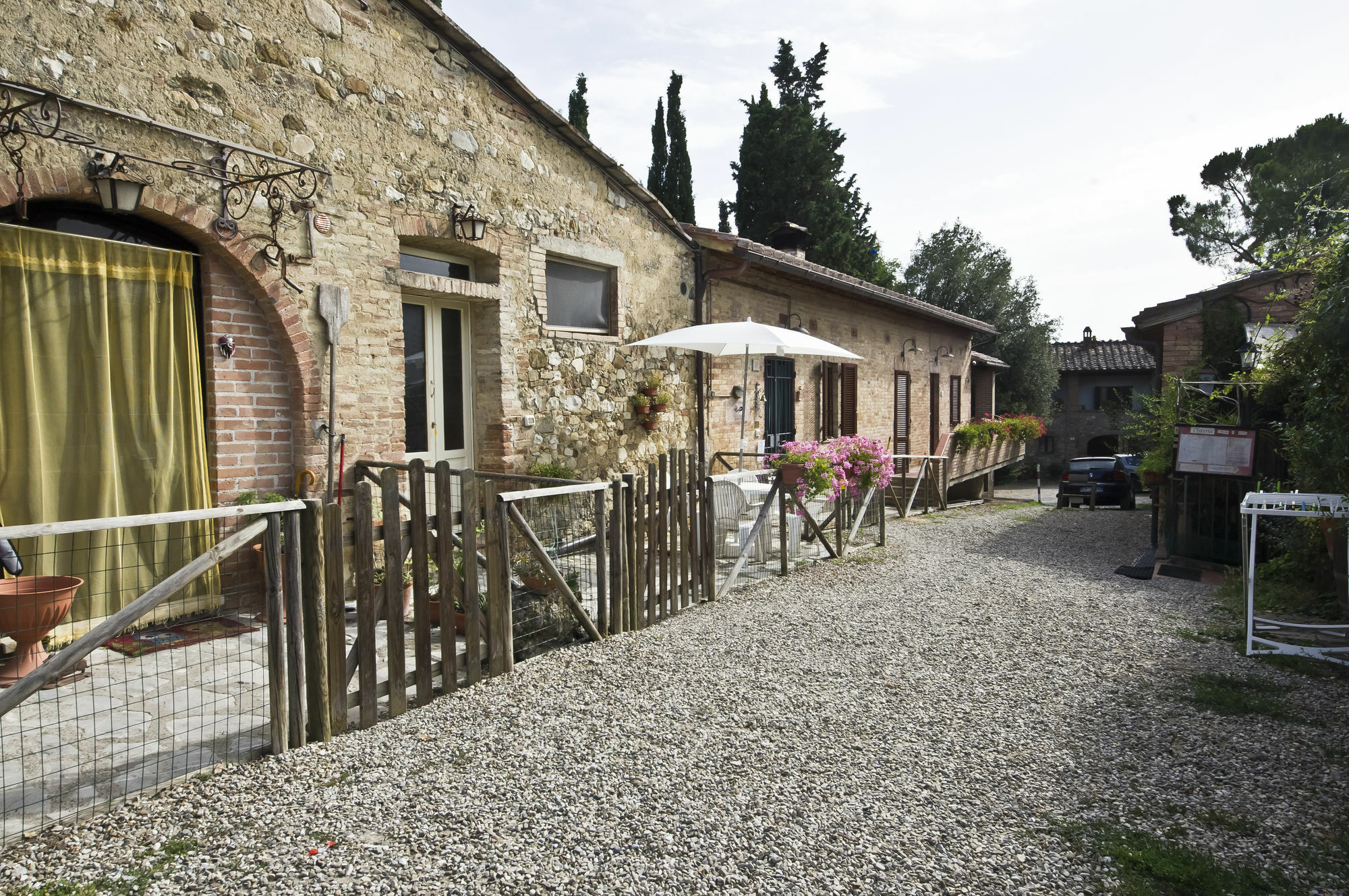Agriturismo La Magione Quercegrossa Kültér fotó